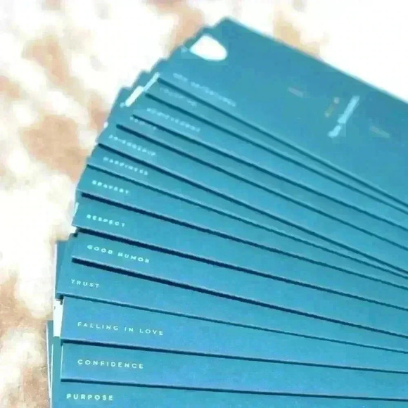 LIFE NOTES Keepsake Gift A Letter-Writing Kit Written by You for Your Child - Picture 10 of 10